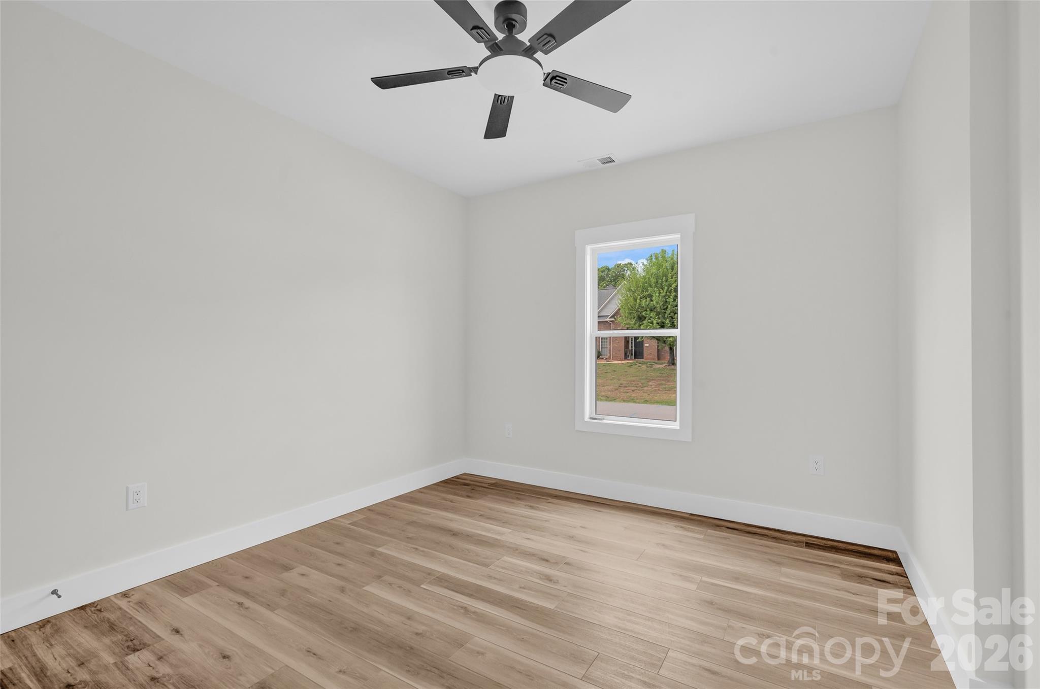 906 4th Street NE Conover NC 28613