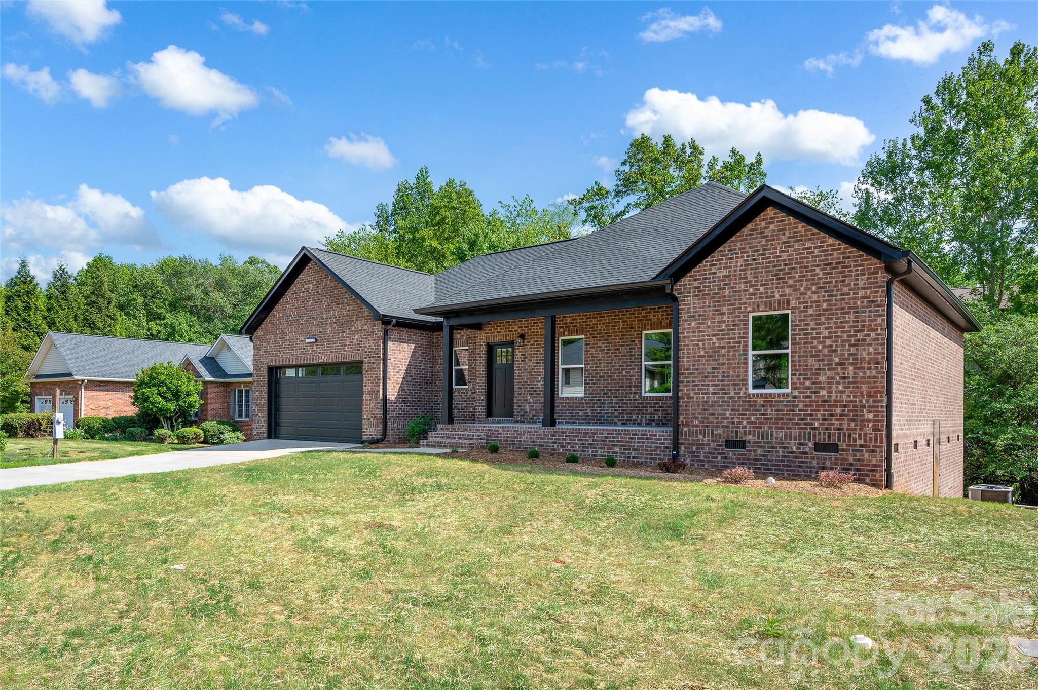906 4th Street NE Conover NC 28613