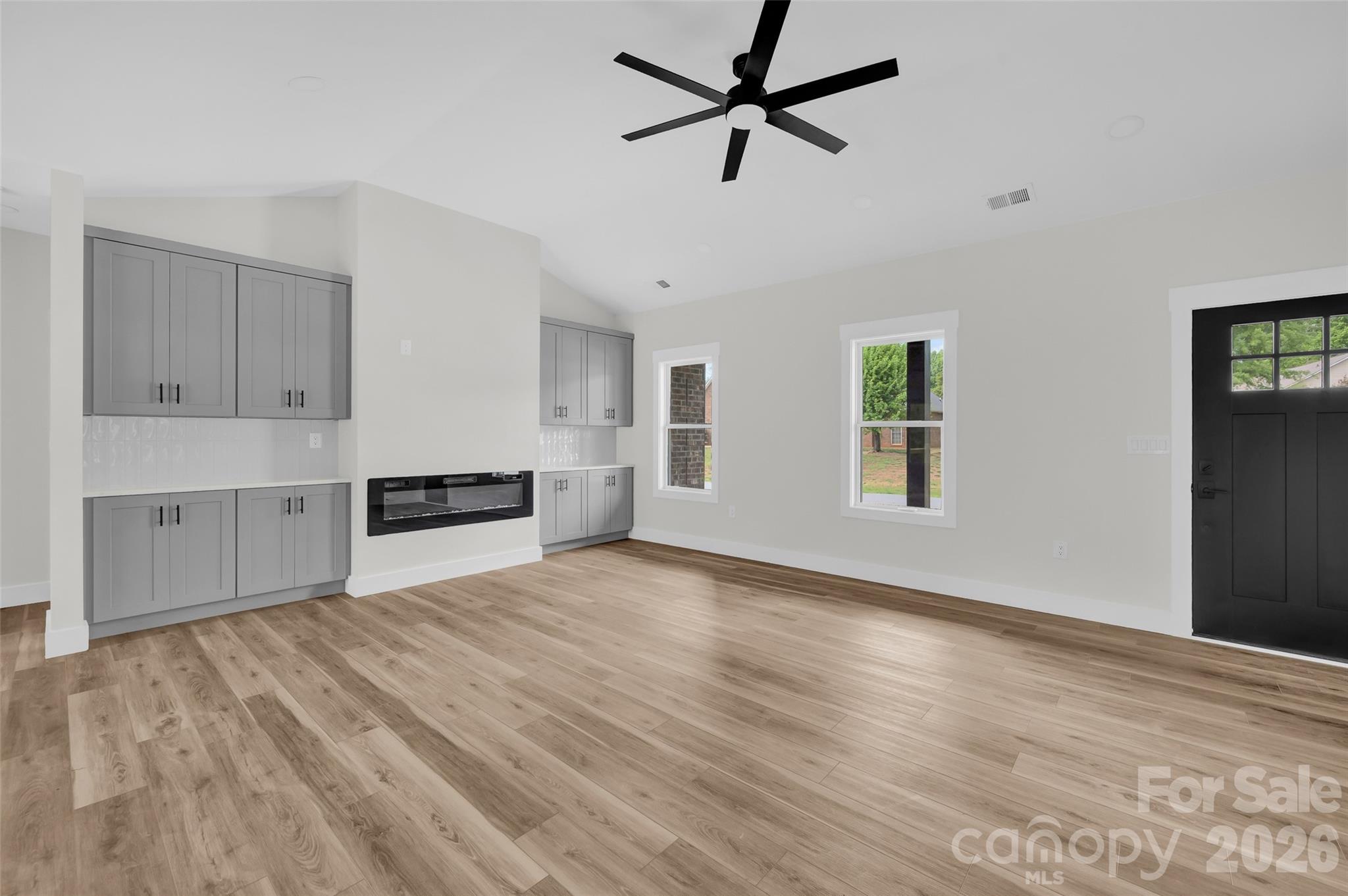 906 4th Street NE Conover NC 28613
