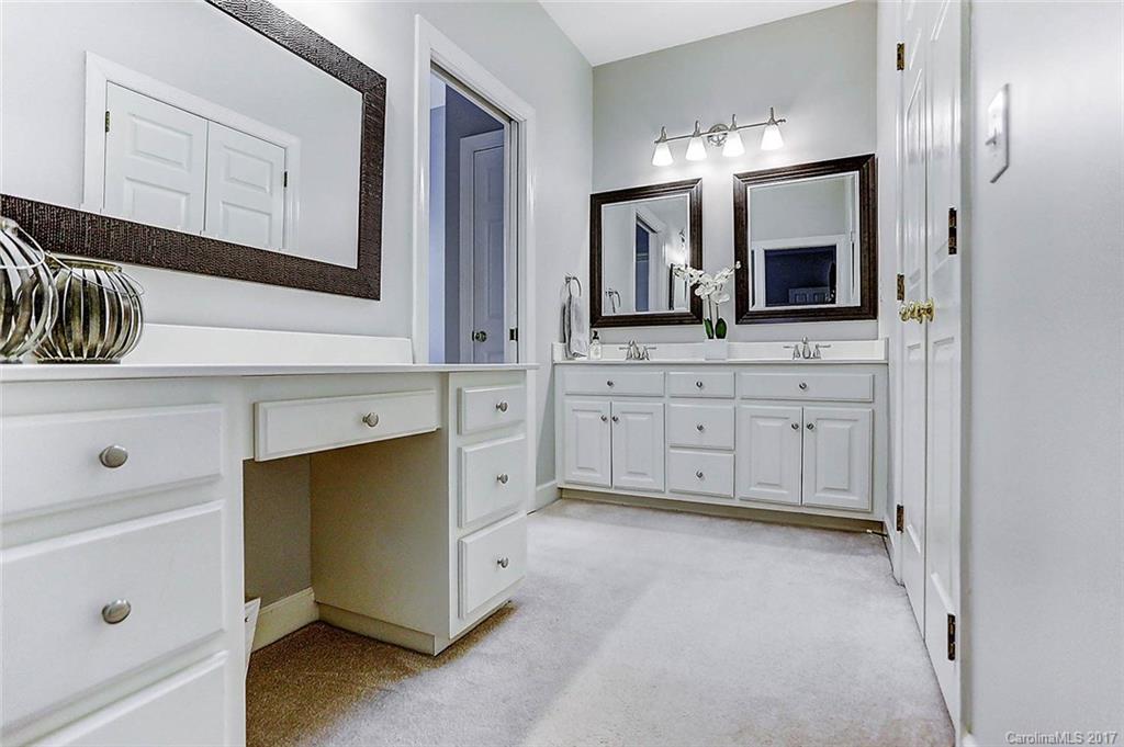 10415 Tyne Court Charlotte NC 28210