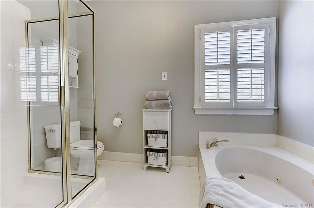 10415 Tyne Court Charlotte NC 28210