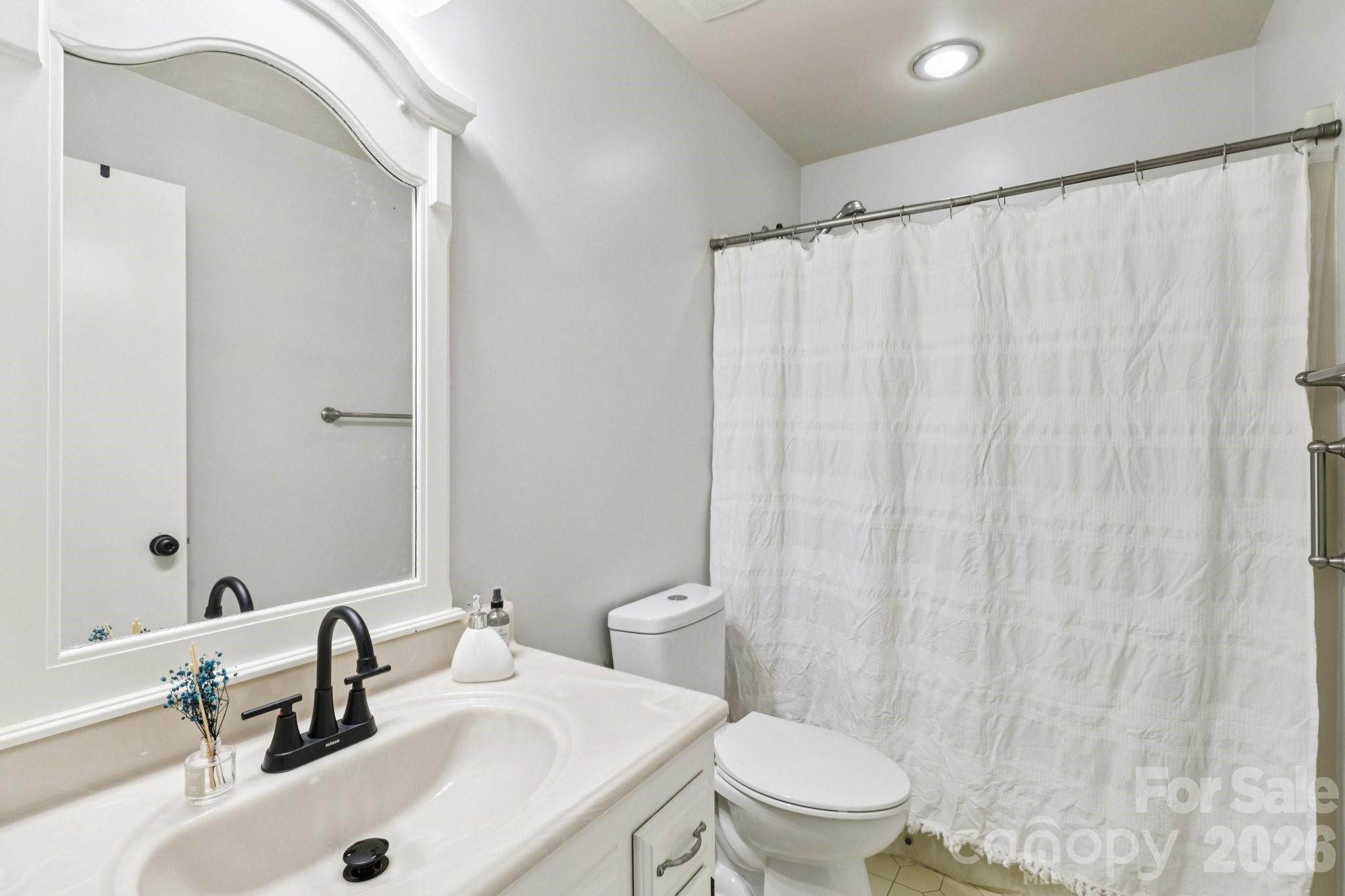 5483 Valley Run Street Hickory NC 28601