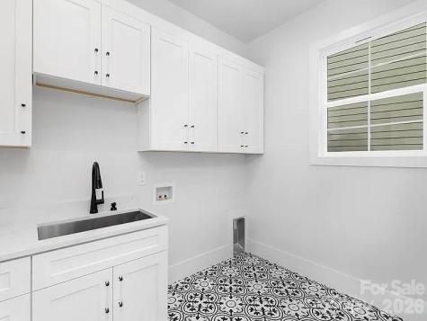 4339 Castlewood Road Charlotte NC 28209