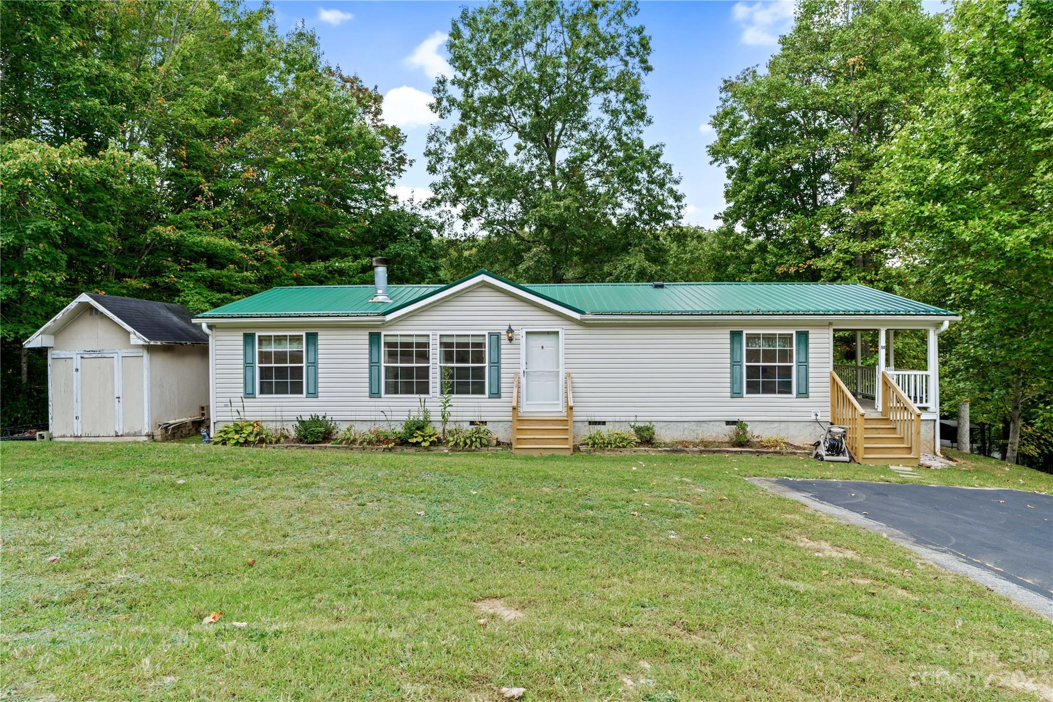 50 Hill And Dale Road Leicester NC 28748