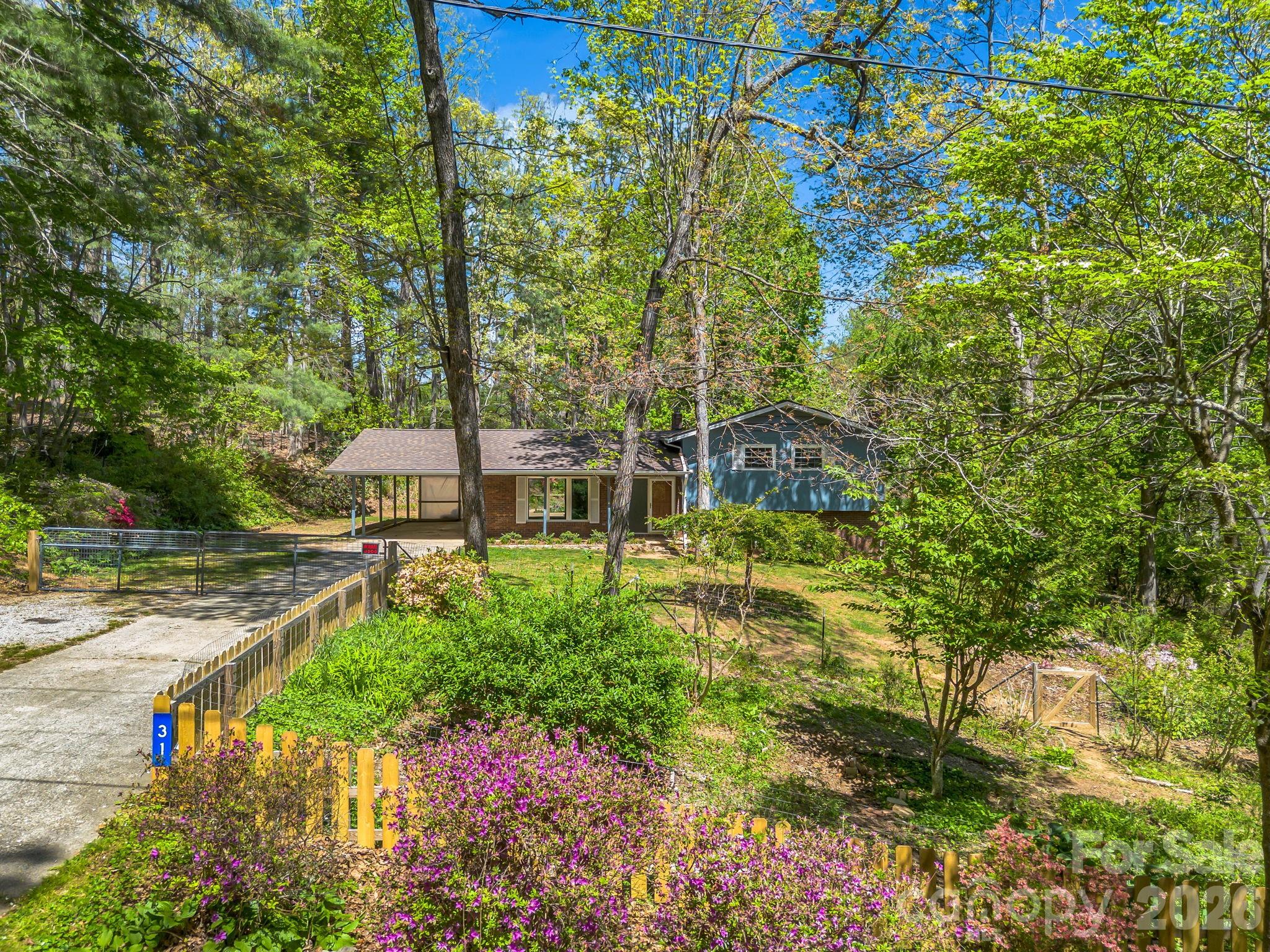 Saluda NC, 31 Firefly Lane