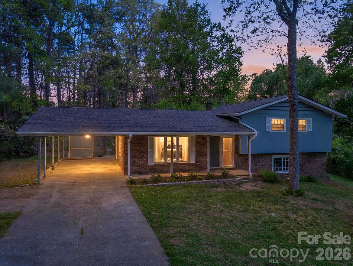 31 Firefly Lane Saluda NC 28773