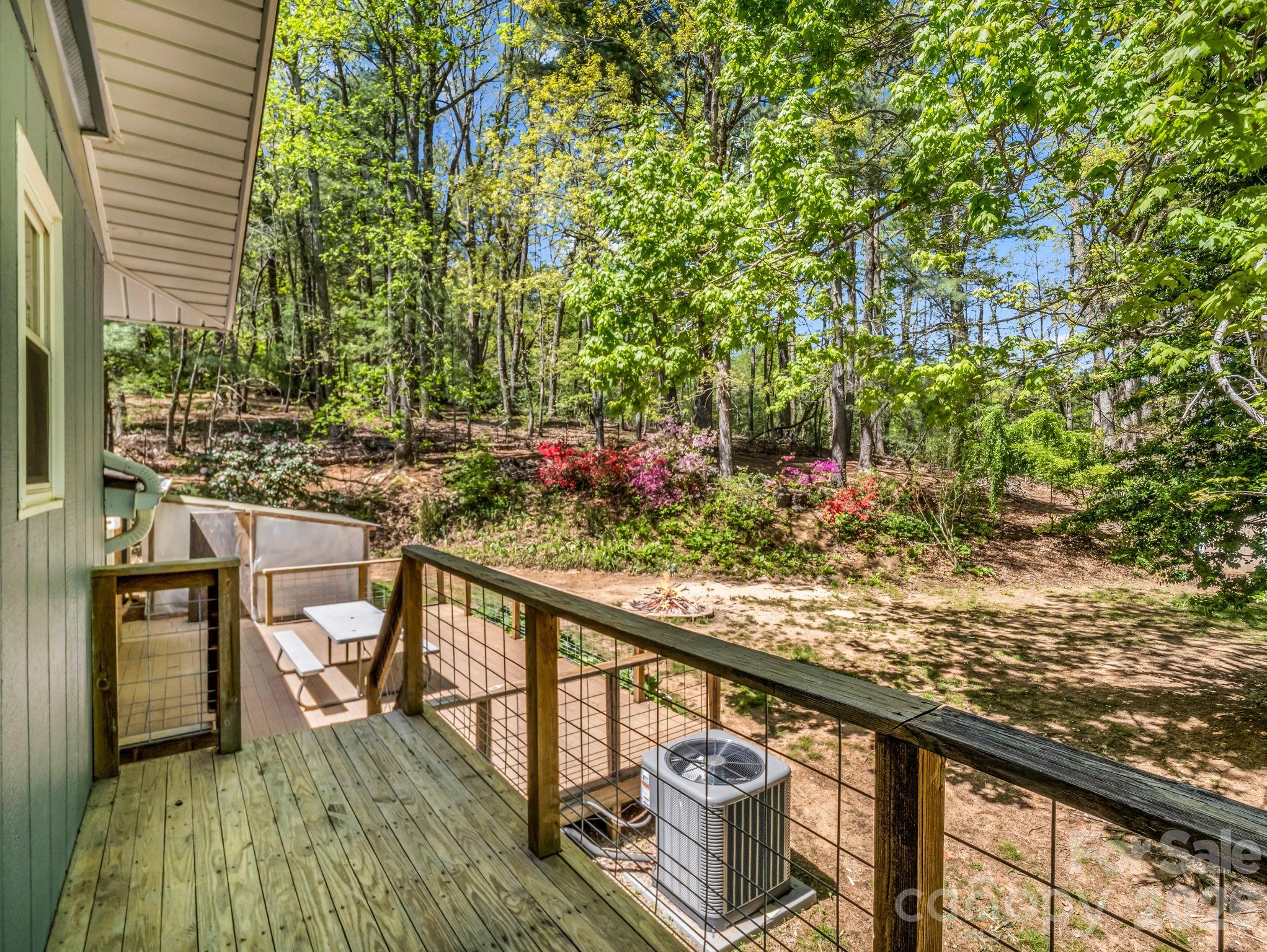 31 Firefly Lane Saluda NC 28773