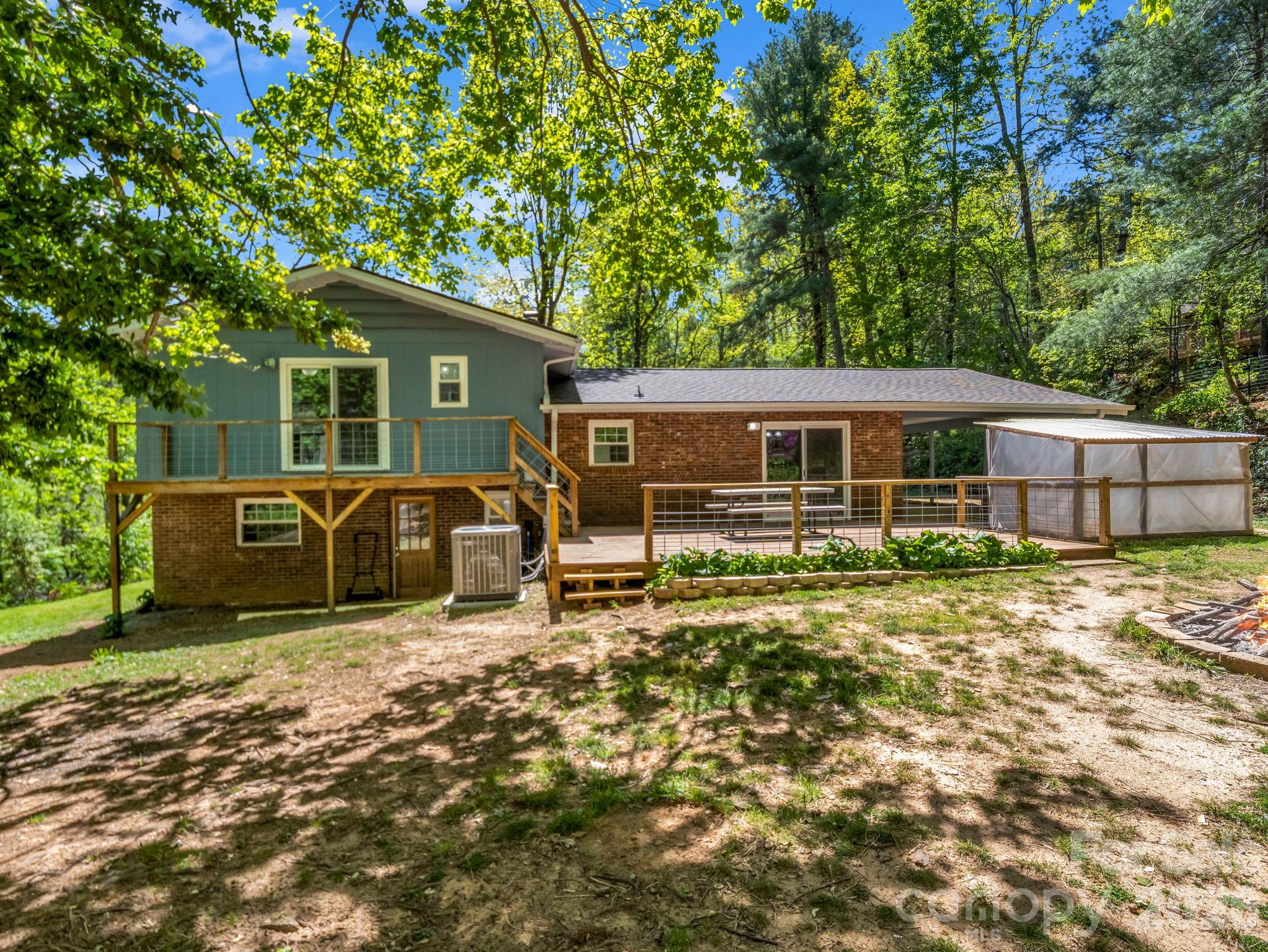 31 Firefly Lane Saluda NC 28773