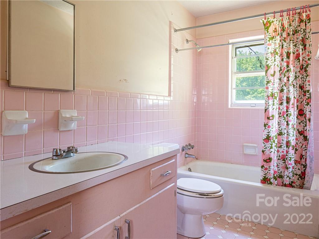 99999 Merrills Cove Road Asheville NC 28803