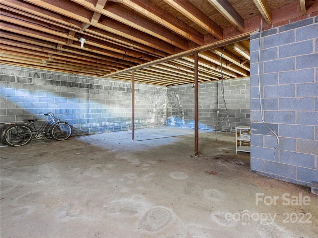 99999 Merrills Cove Road Asheville NC 28803