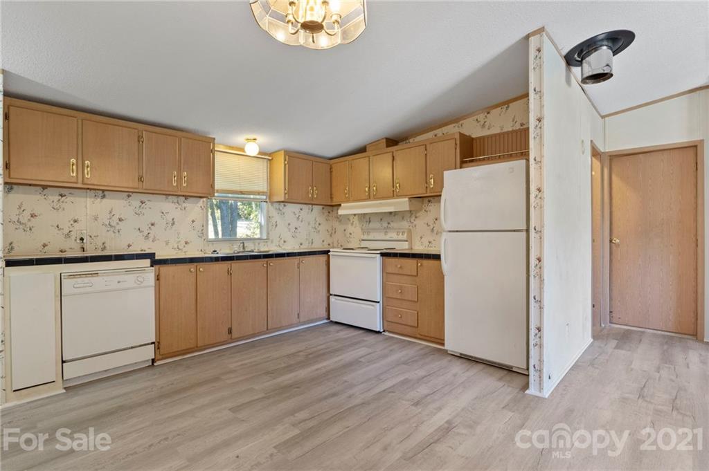 12 Springlawn Way Asheville NC 28805