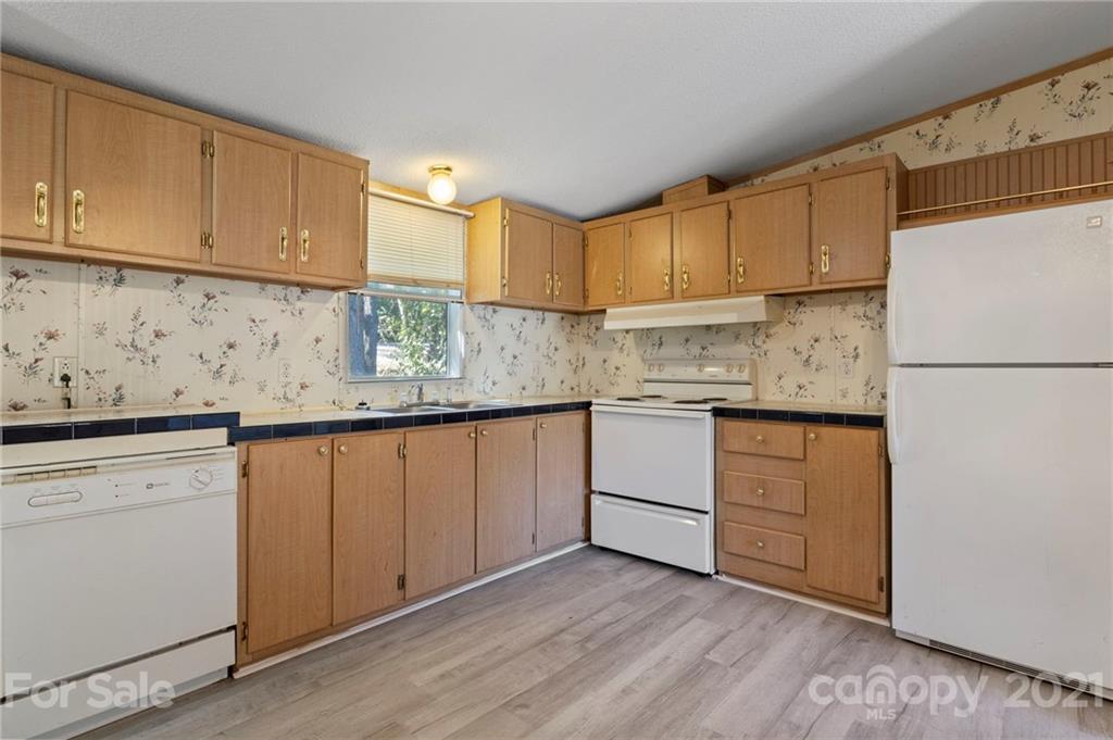 12 Springlawn Way Asheville NC 28805