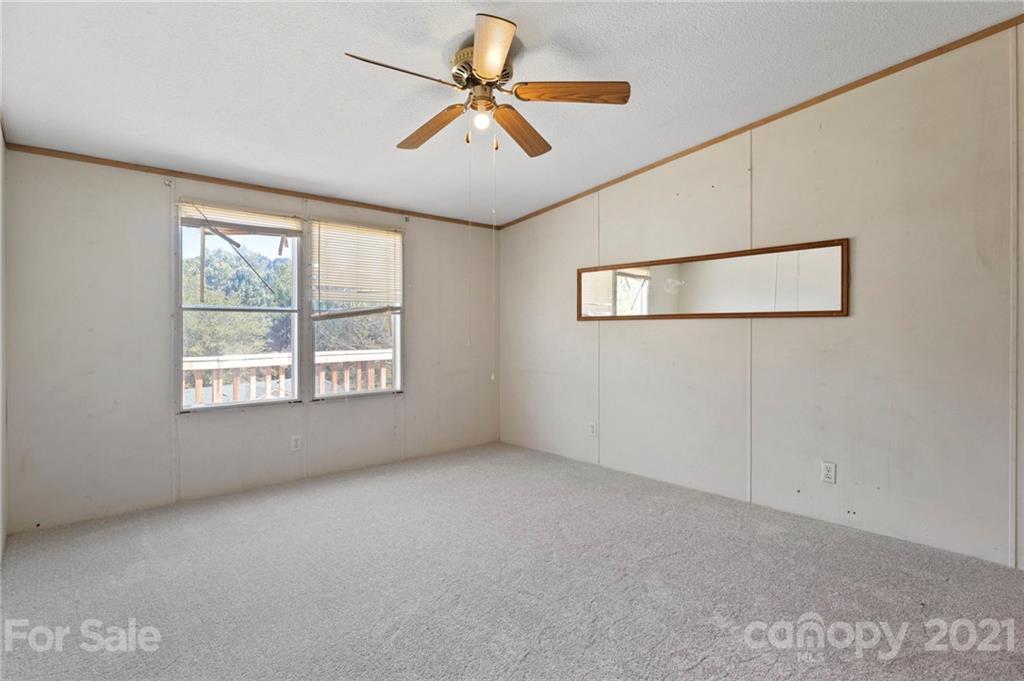 12 Springlawn Way Asheville NC 28805