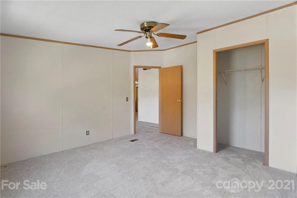 12 Springlawn Way Asheville NC 28805