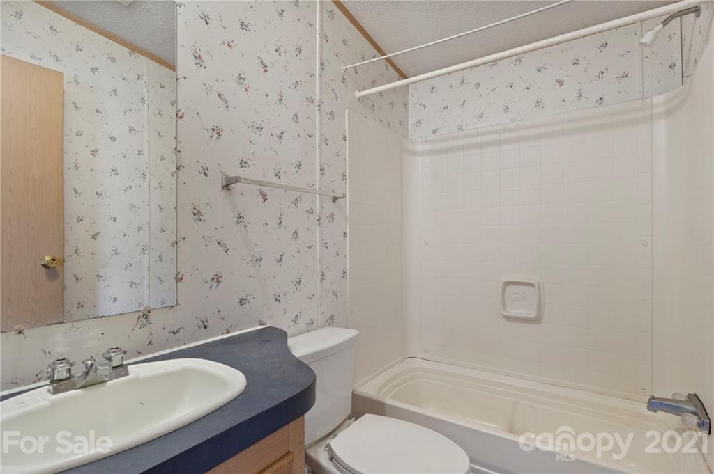 12 Springlawn Way Asheville NC 28805