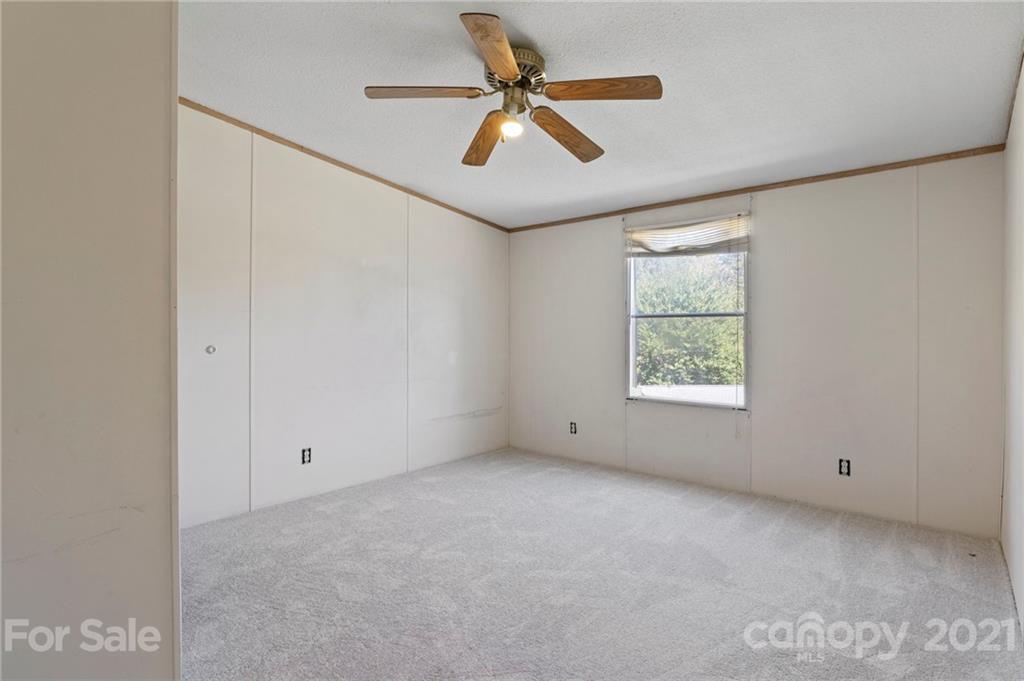 12 Springlawn Way Asheville NC 28805