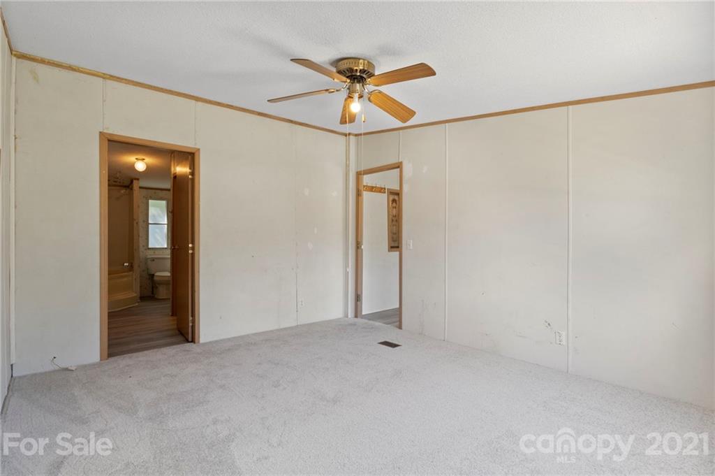 12 Springlawn Way Asheville NC 28805
