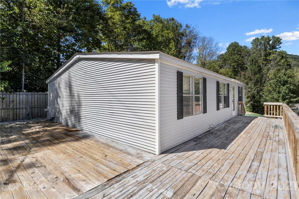 12 Springlawn Way Asheville NC 28805