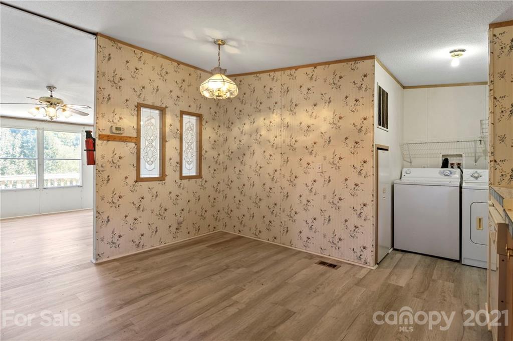 12 Springlawn Way Asheville NC 28805