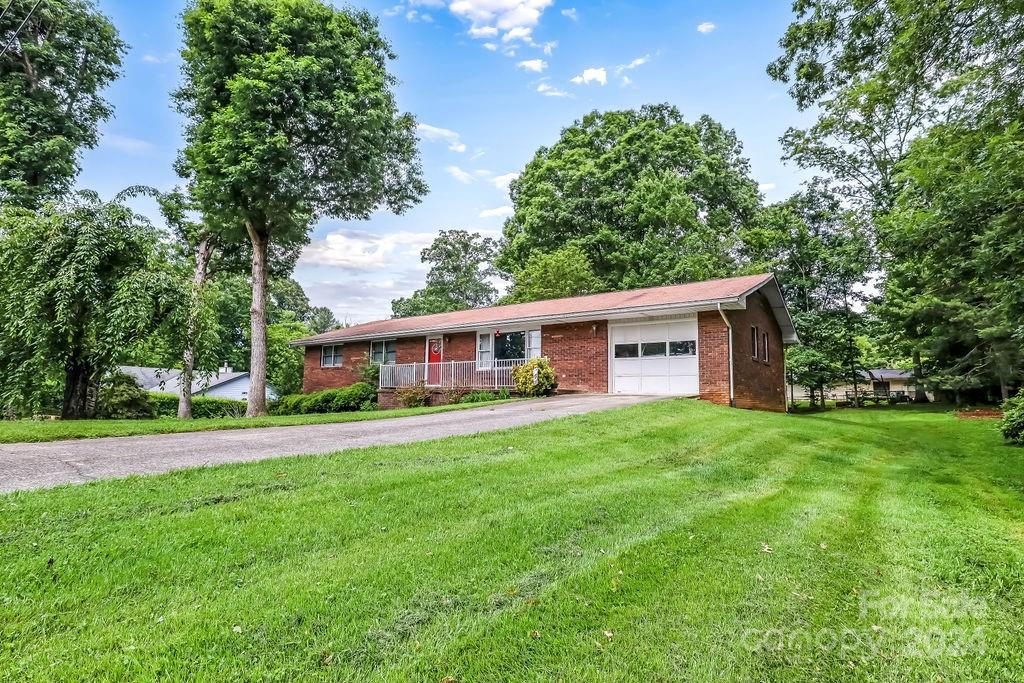 20 Ashcroft Road Arden NC 28704