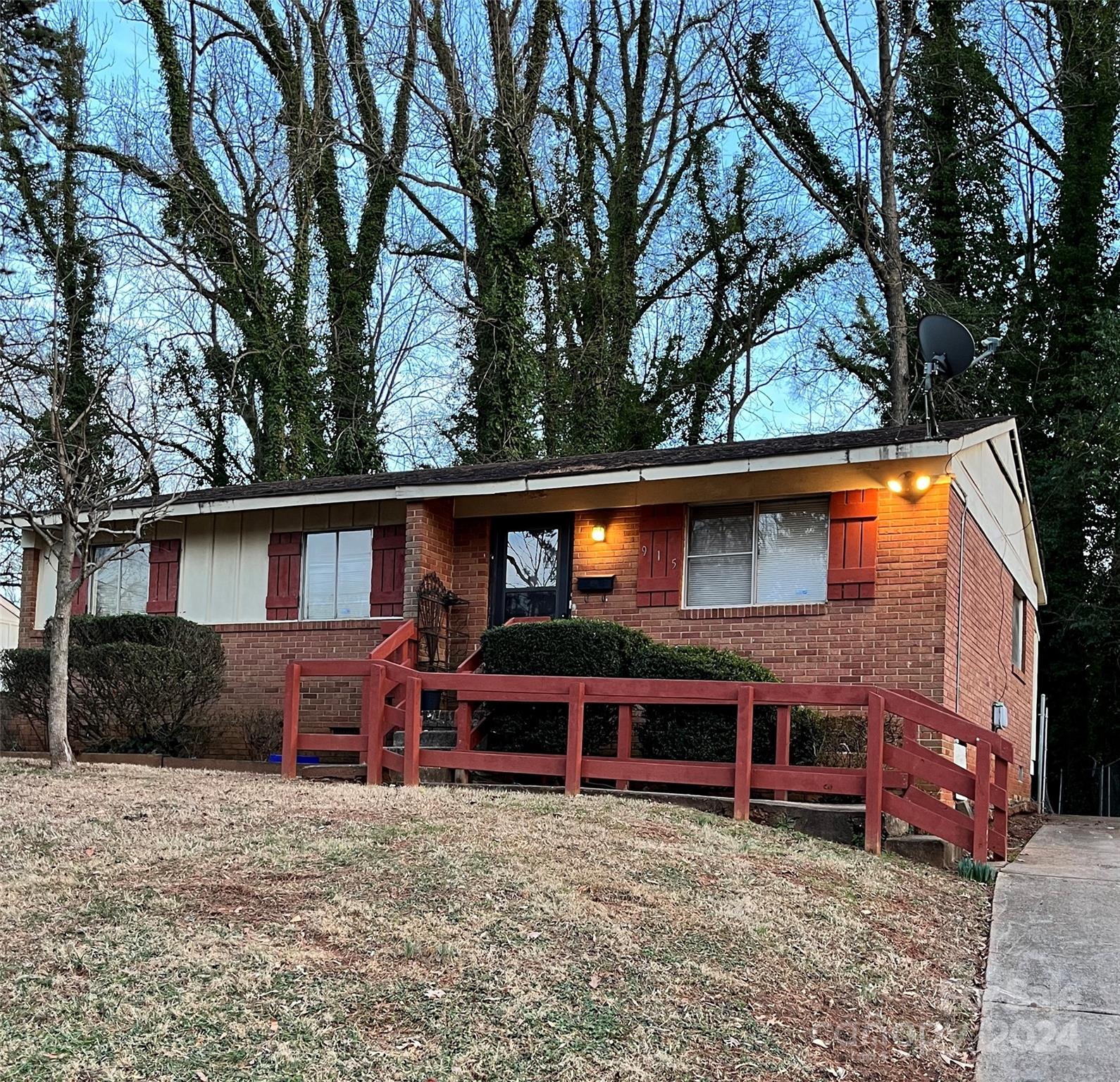 915 Yellowstone Drive Charlotte NC 28208