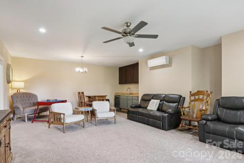 1367 Old Mill Road Hendersonville NC 28792