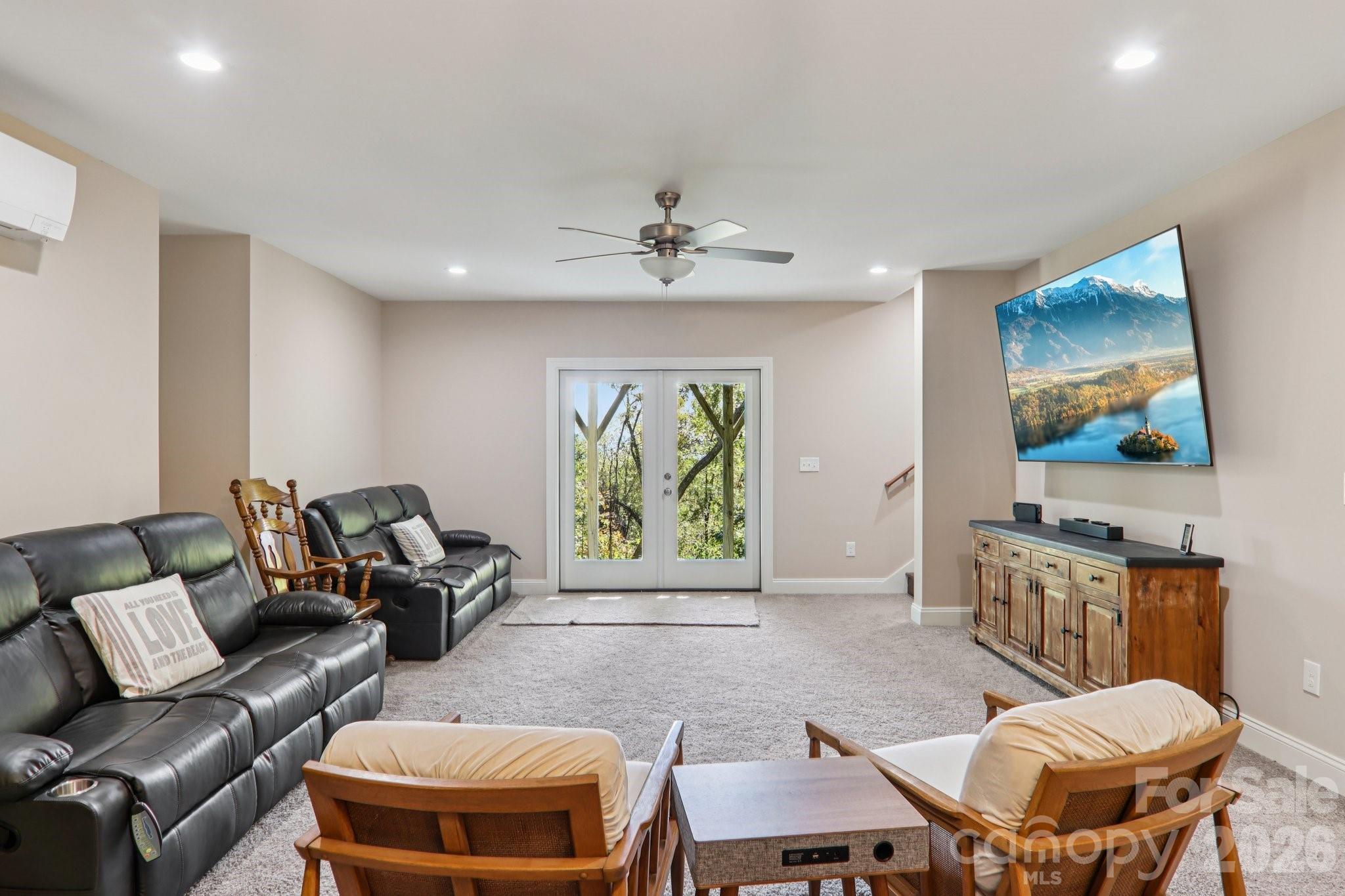 1367 Old Mill Road Hendersonville NC 28792