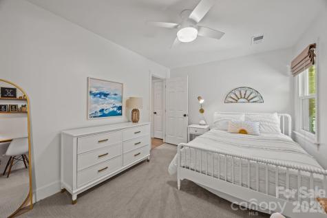 2234 Queensland Drive Charlotte NC 28270