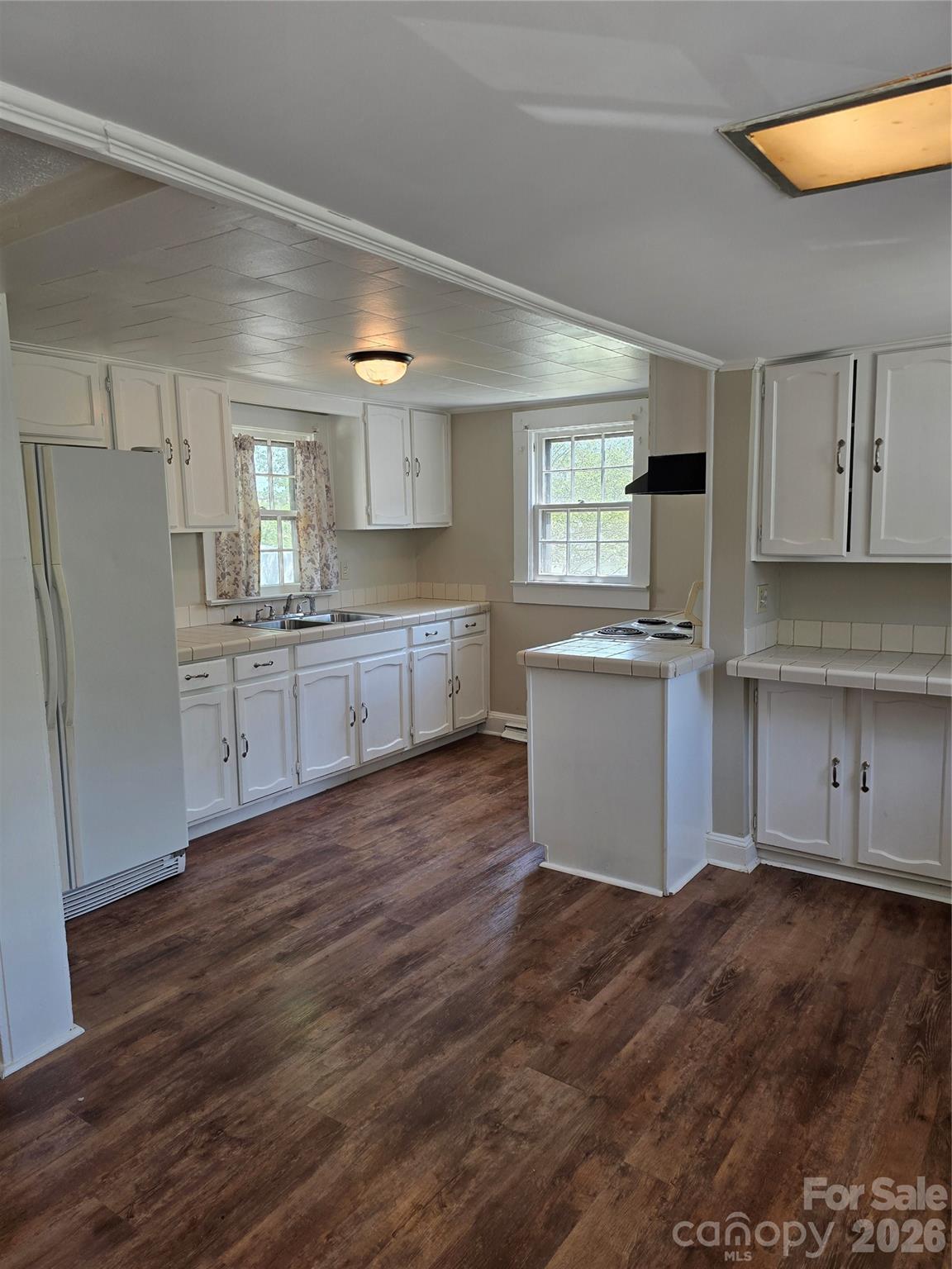 184 Cabarrus Avenue E Concord NC 28025