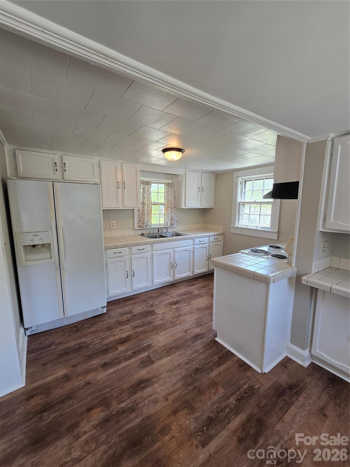 184 Cabarrus Avenue E Concord NC 28025