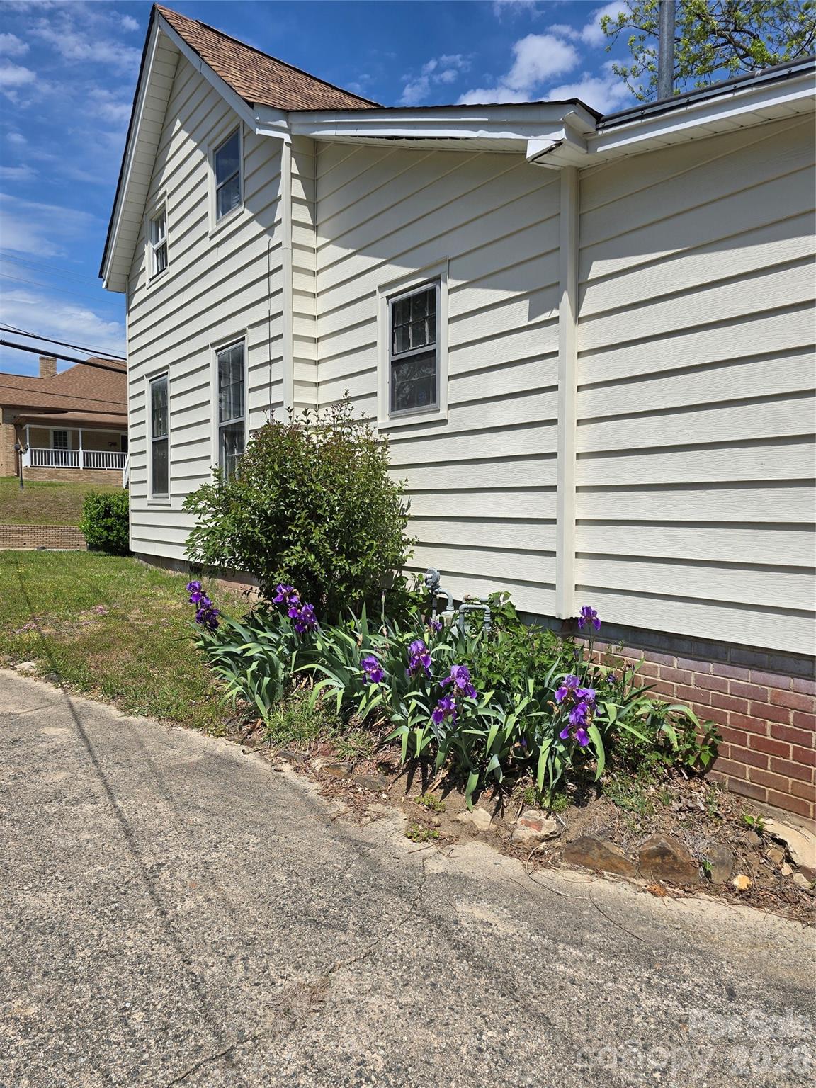 184 Cabarrus Avenue E Concord NC 28025