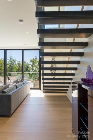 353 Retreat Ridge Way Asheville NC 28804