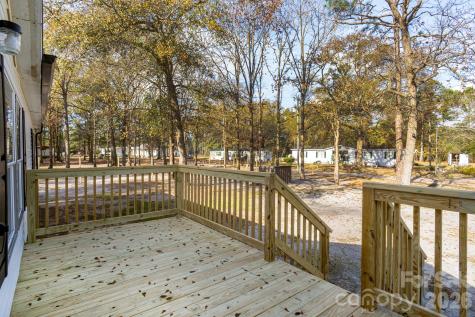 75 Grays Drive Harrells NC 28444