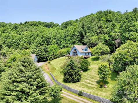 1592 Piney Hill Road Burnsville NC 28714