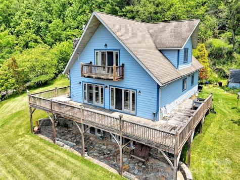 1592 Piney Hill Road Burnsville NC 28714