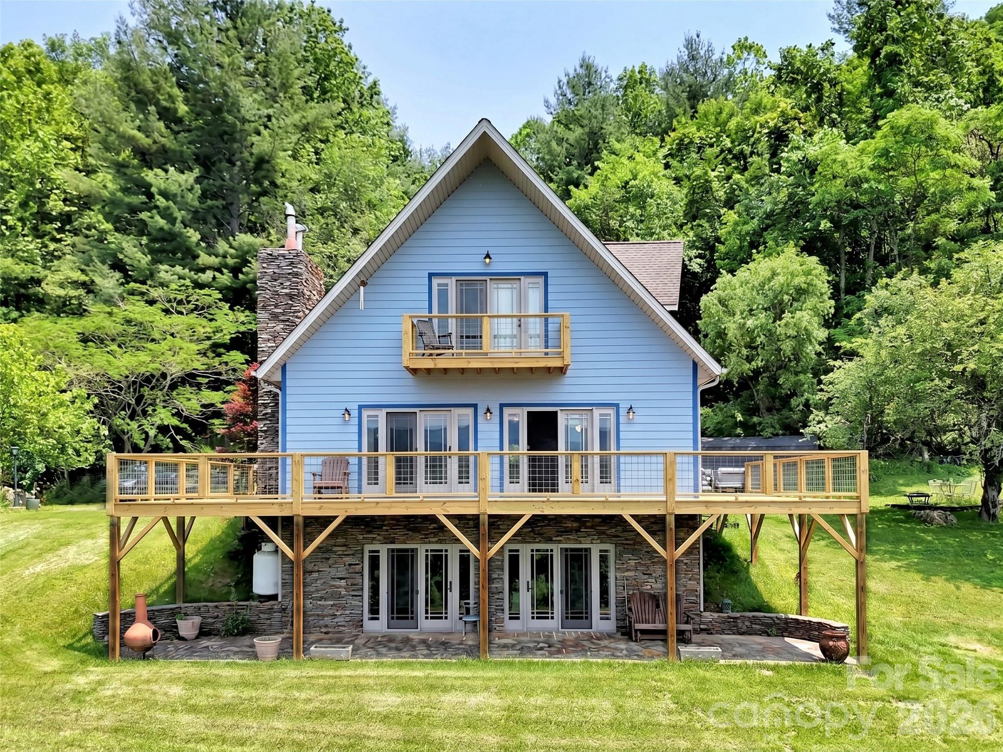 1592 Piney Hill Road Burnsville NC 28714