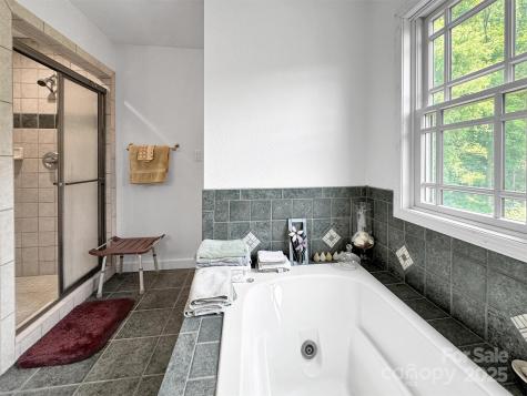 1592 Piney Hill Road Burnsville NC 28714