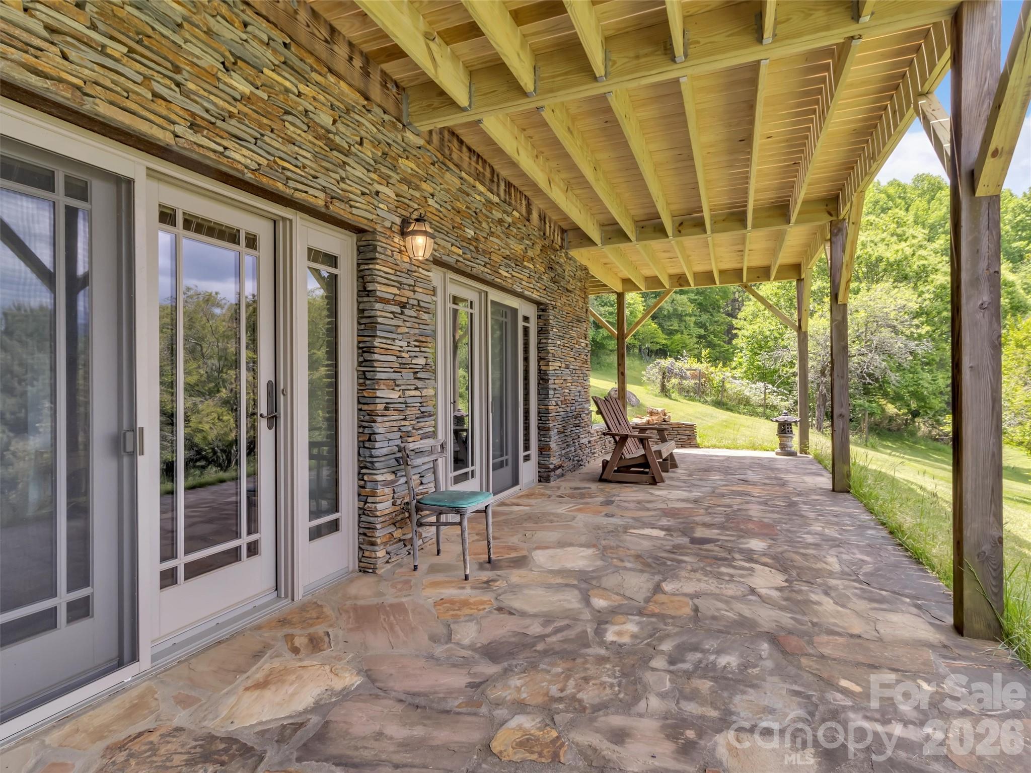 1592 Piney Hill Road Burnsville NC 28714