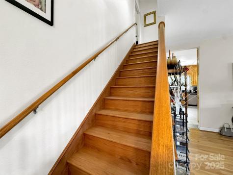 1592 Piney Hill Road Burnsville NC 28714