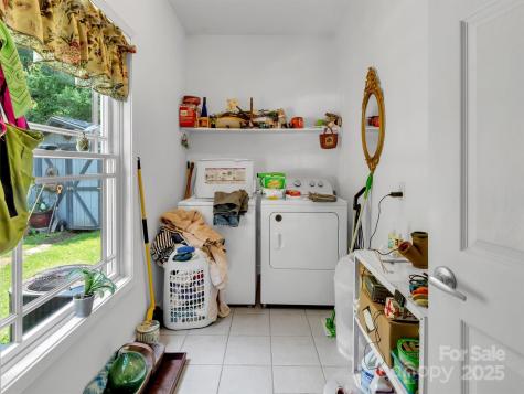 1592 Piney Hill Road Burnsville NC 28714