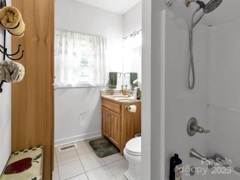 1592 Piney Hill Road Burnsville NC 28714