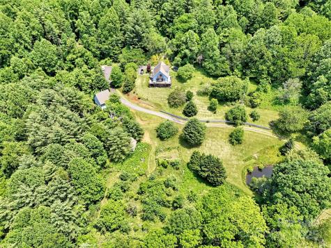 1592 Piney Hill Road Burnsville NC 28714