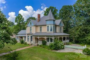 206 N Brook Street Wilkesboro NC 28697