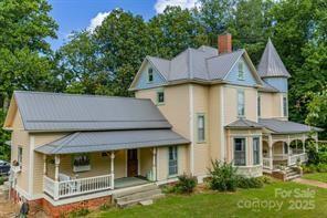 206 N Brook Street Wilkesboro NC 28697