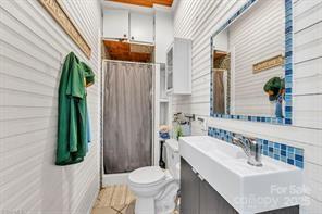 206 N Brook Street Wilkesboro NC 28697