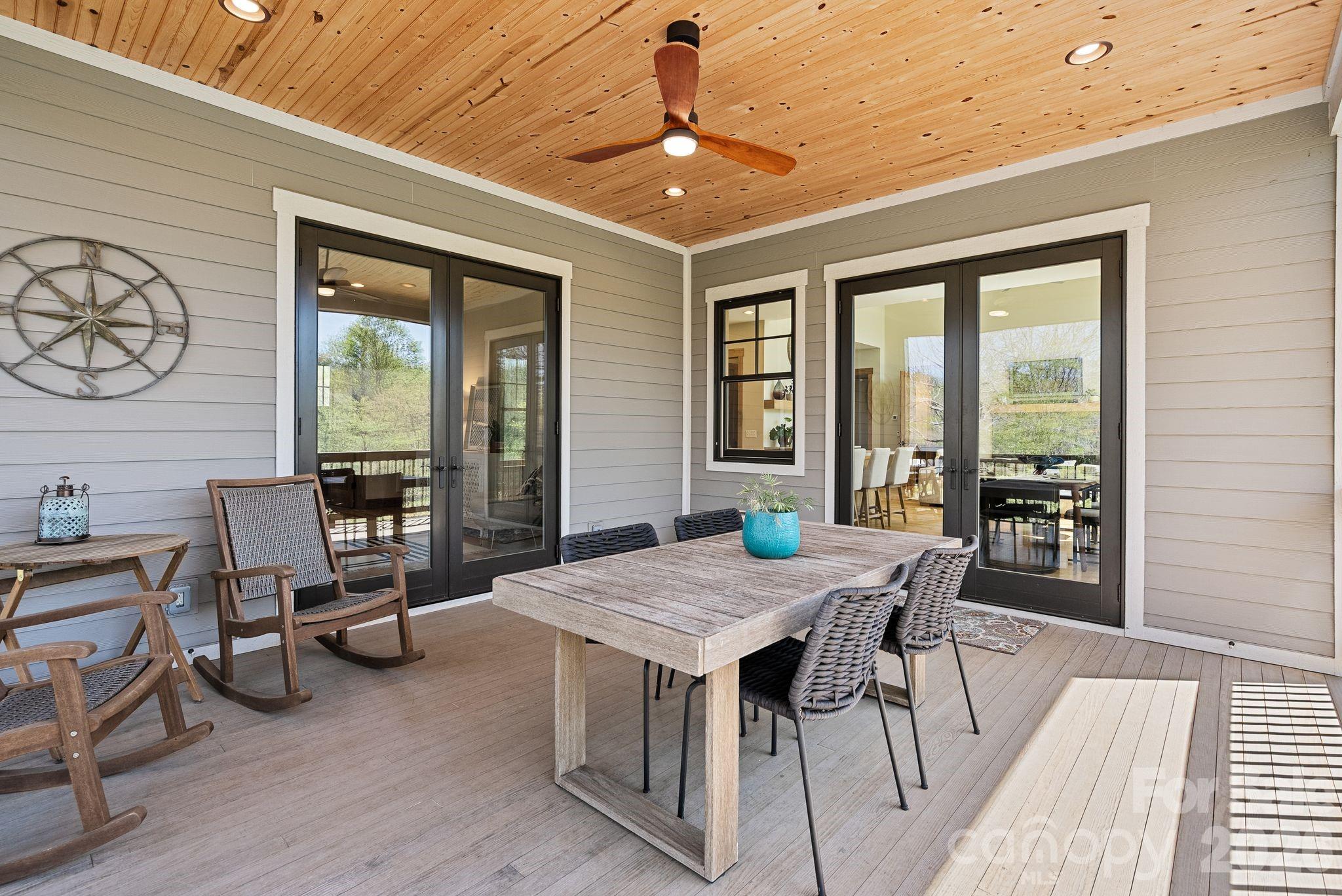 18 Majestic Oak Circle Asheville NC 28805