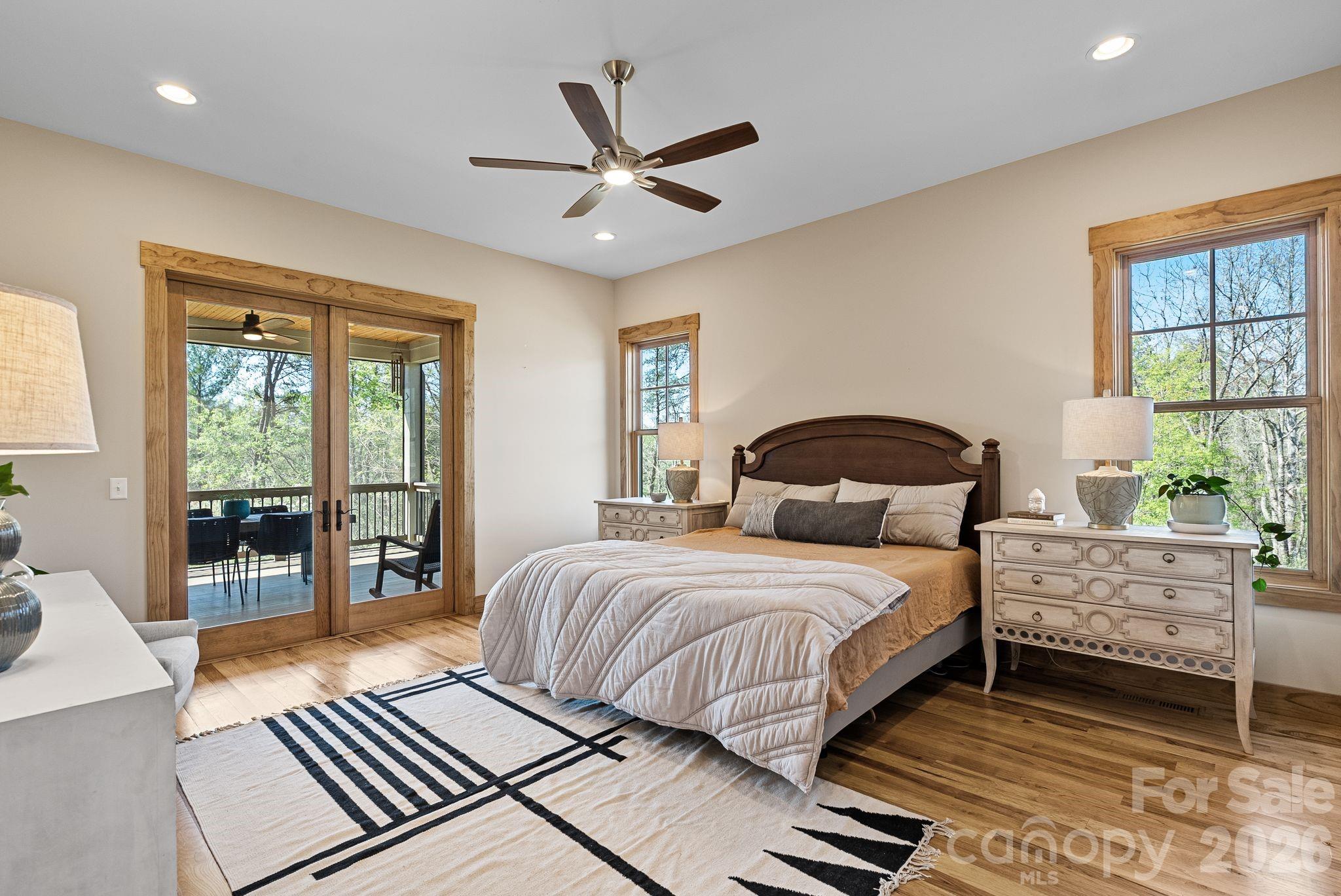 18 Majestic Oak Circle Asheville NC 28805