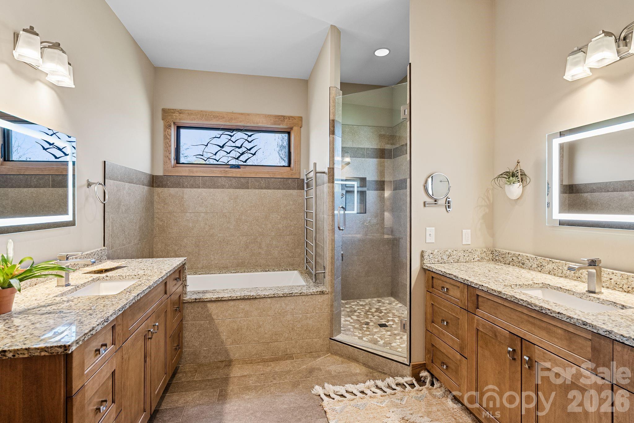 18 Majestic Oak Circle Asheville NC 28805