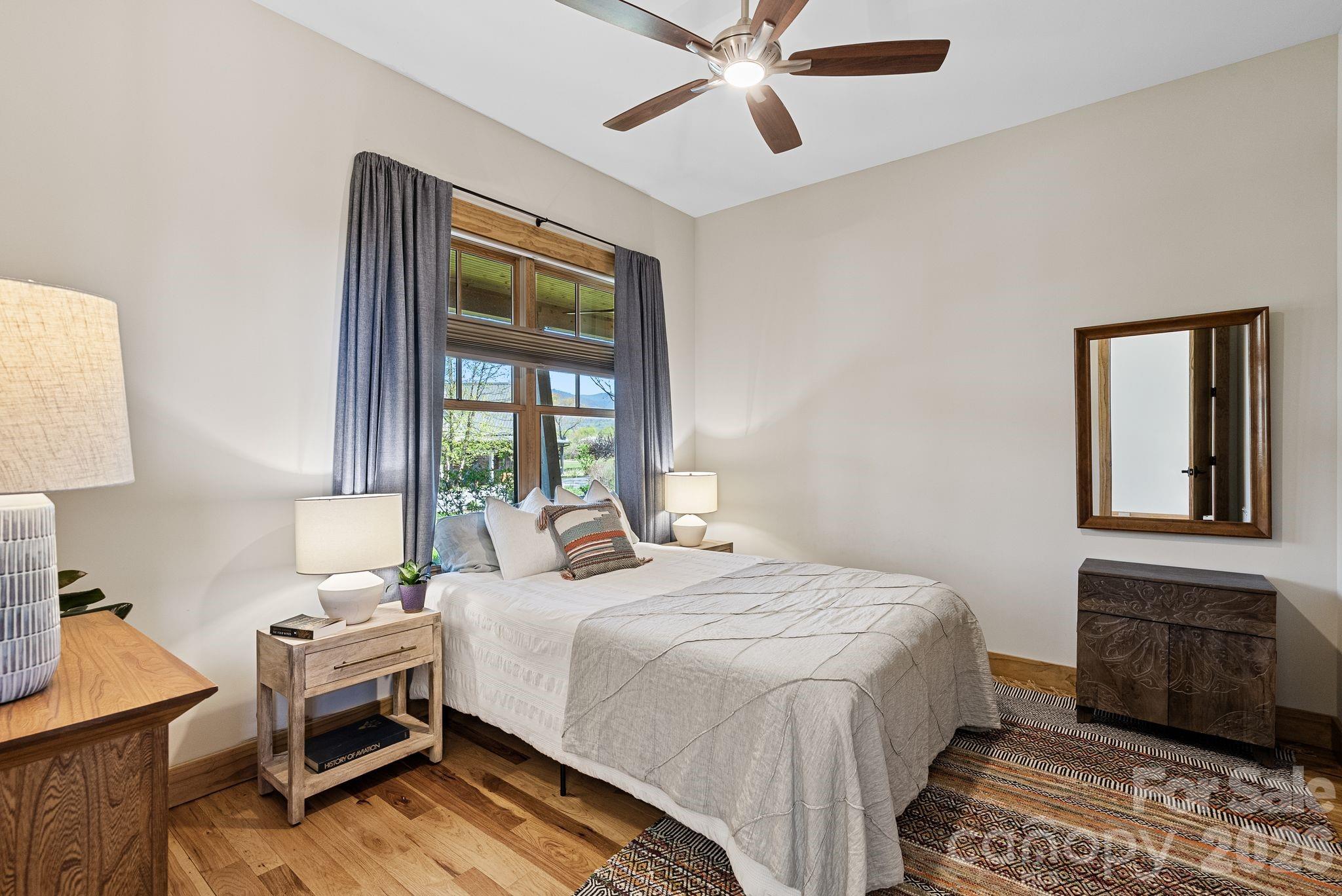 18 Majestic Oak Circle Asheville NC 28805