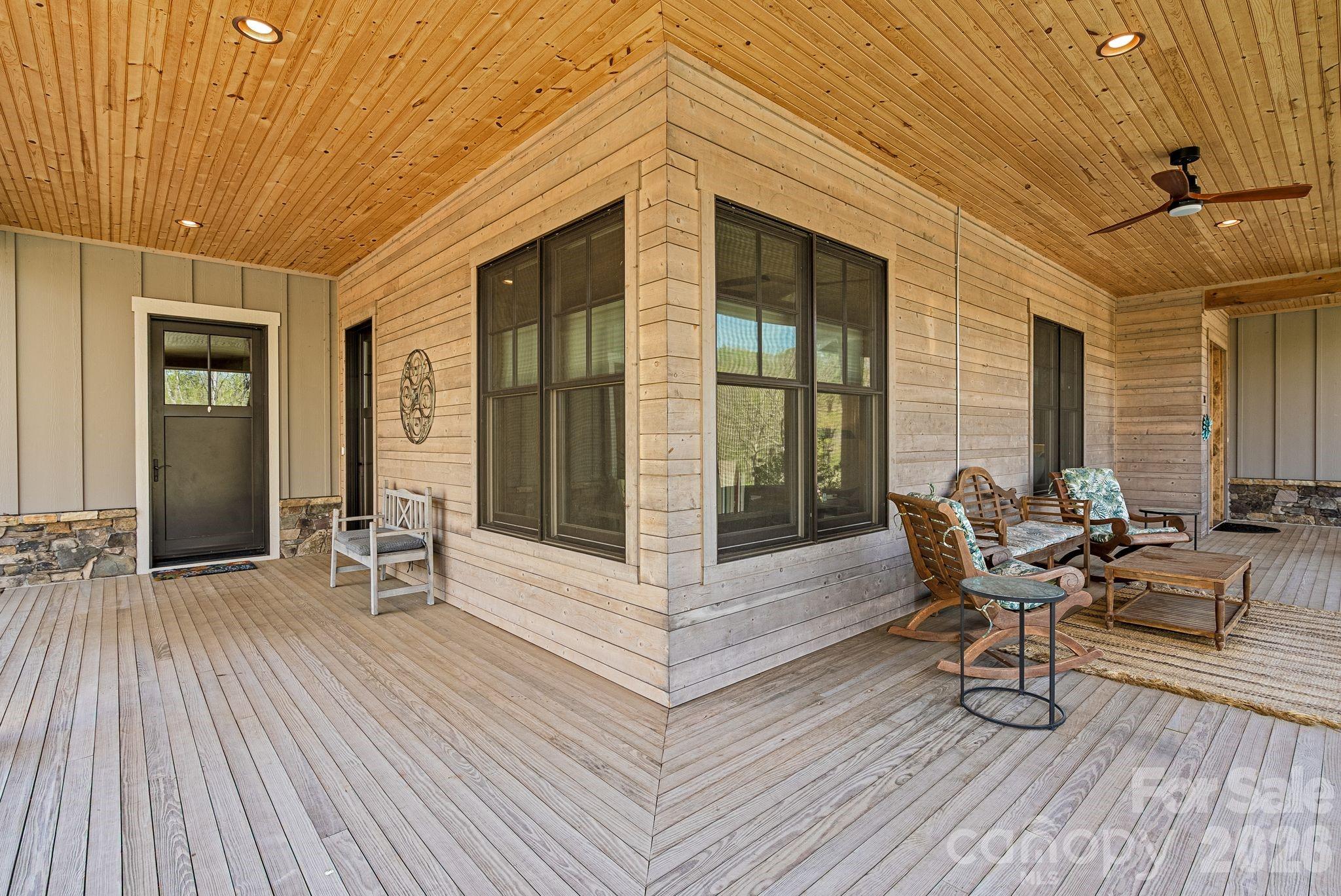 18 Majestic Oak Circle Asheville NC 28805